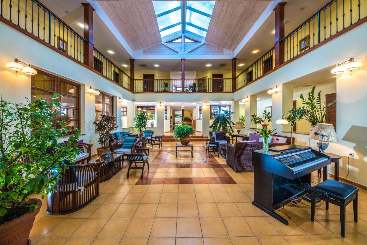 Hotel Forest Hills 지르크 외부 사진
