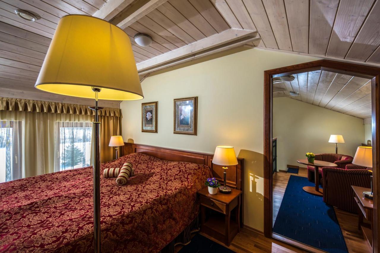 Hotel Forest Hills 지르크 외부 사진