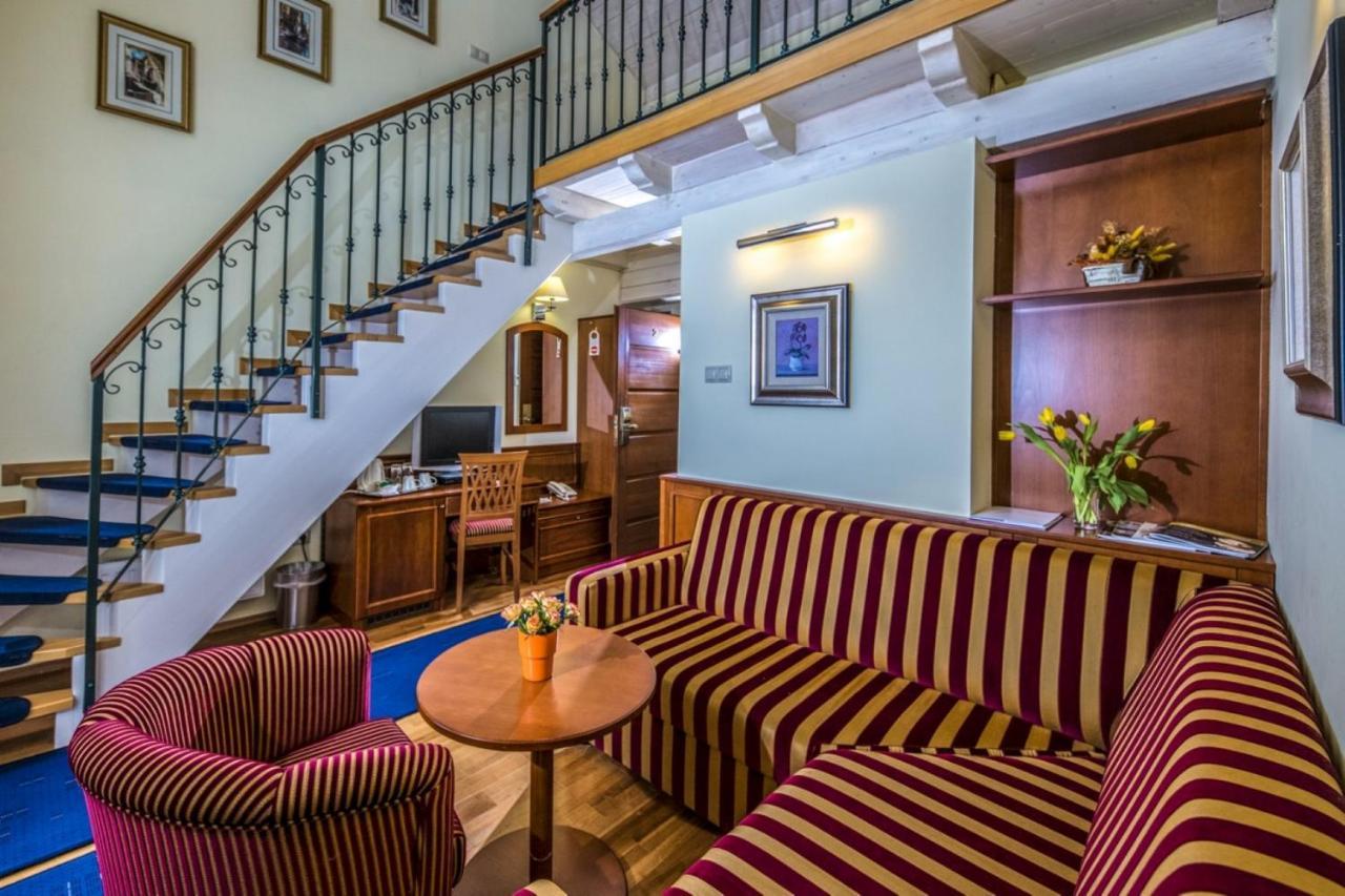 Hotel Forest Hills 지르크 외부 사진